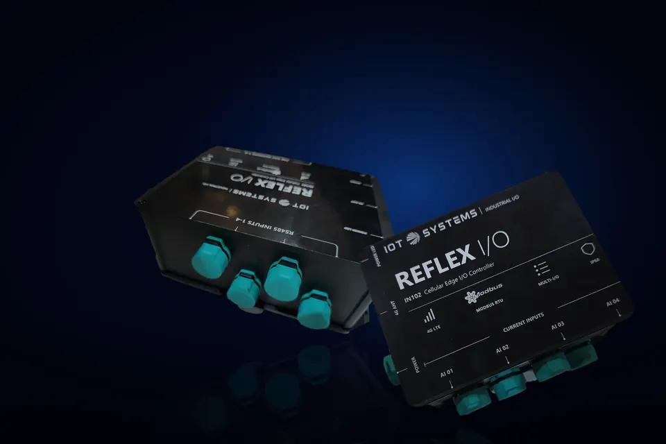 Reflex I/O IN101 and IN102 units side by side
